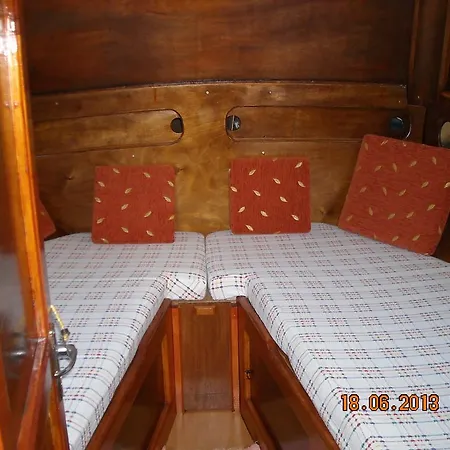 Yilmaz 8 Boat Hotel en barco